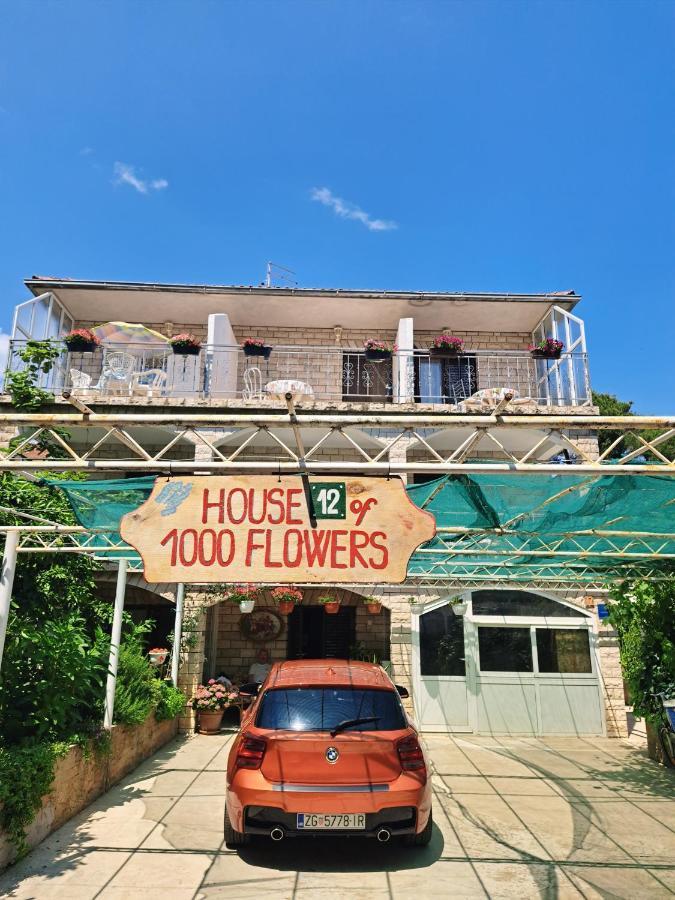 Apartments 1000 Flowers Стари Град Экстерьер фото